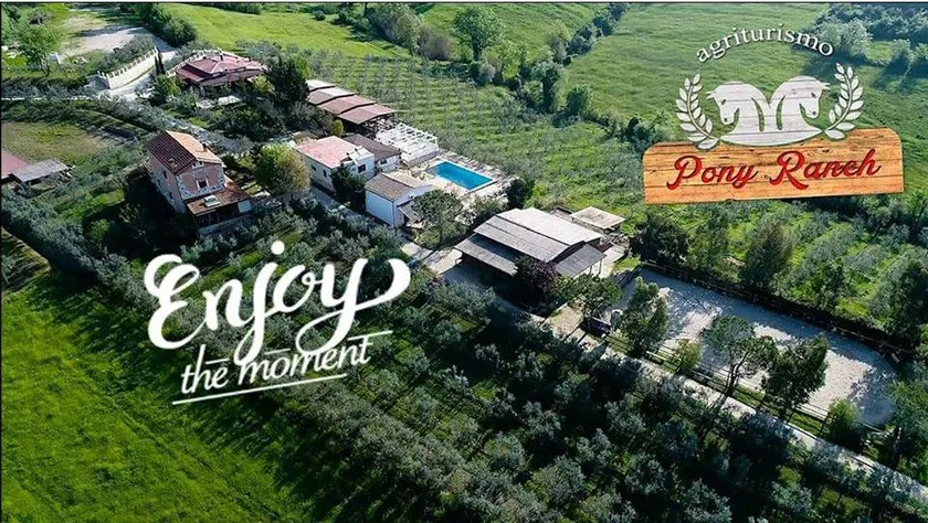 Pony Ranch: Camera 6 direttamente sulla piscina - Image 1