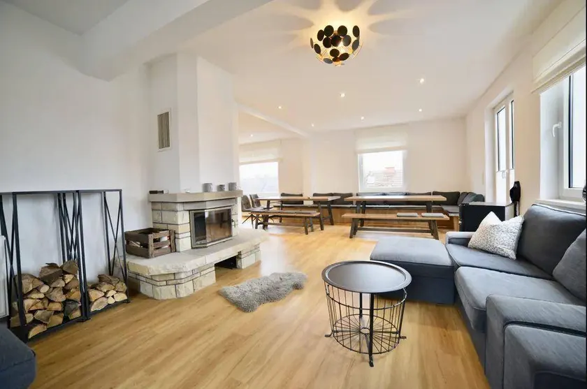 Family-friendly nice holiday home with garden, barbecue & terrace | Garden view | Next to the ski - Image 1