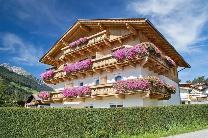Mariandl - Image 1