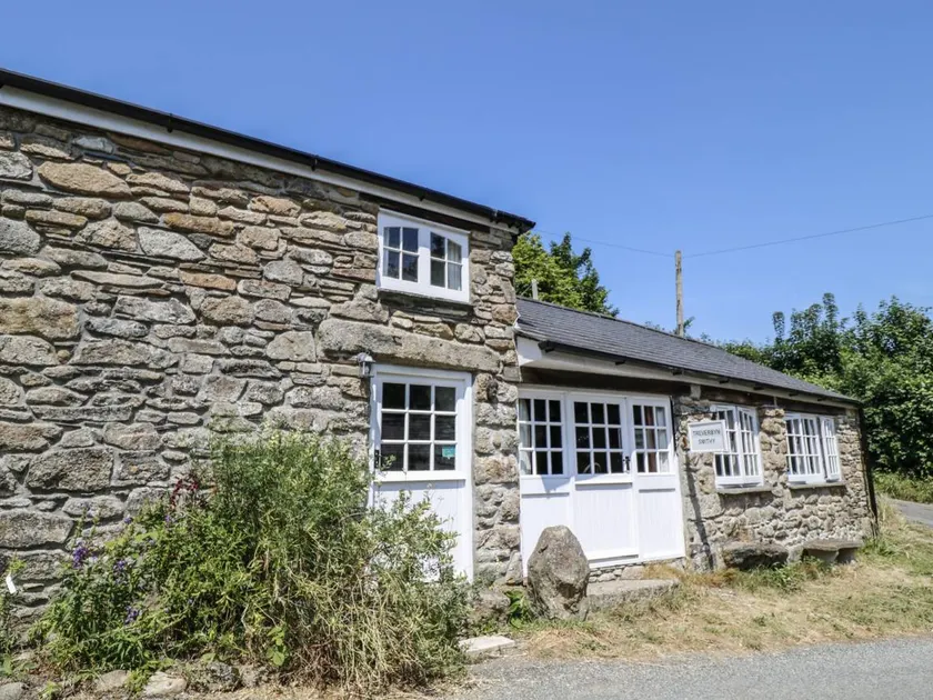 Cottage with BBQ & garden - Image 1