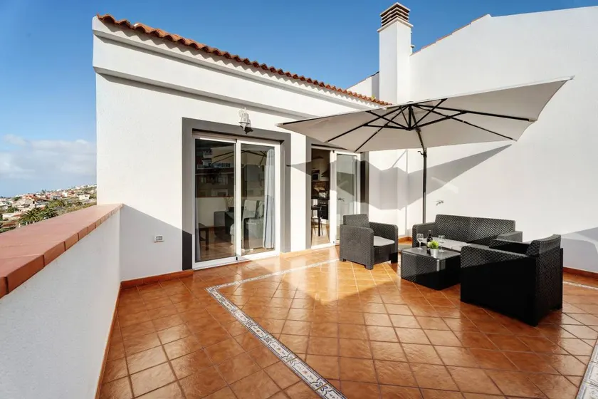 Vacation Apartment 'Ático San Jose' with Sea View, Private Terrace and Wi-Fi - Image 1