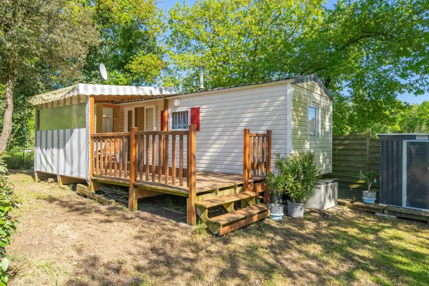 Beautiful mobile home with barbeque, terrace & garden | Garden view | Dogs allowed - Image 1