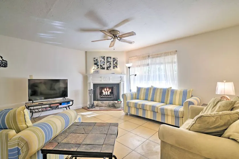 Pet-Friendly Brooksville Cottage w/ Fire Pit! - Image 1