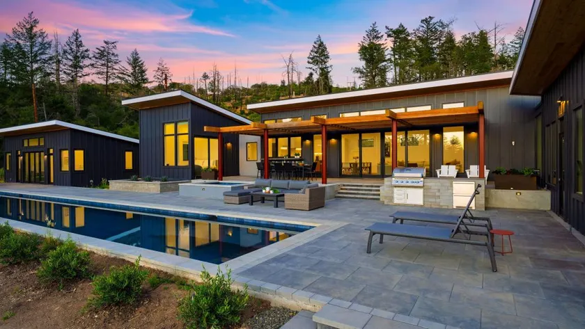 Olive & Oak by Avantstay 75-ft Lap Pool + Hot Tub + Sauna 40 Private Acres - Image 1