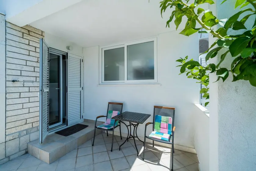 Lovely holiday home with barbeque & terrace | Next to the beach - Image 1