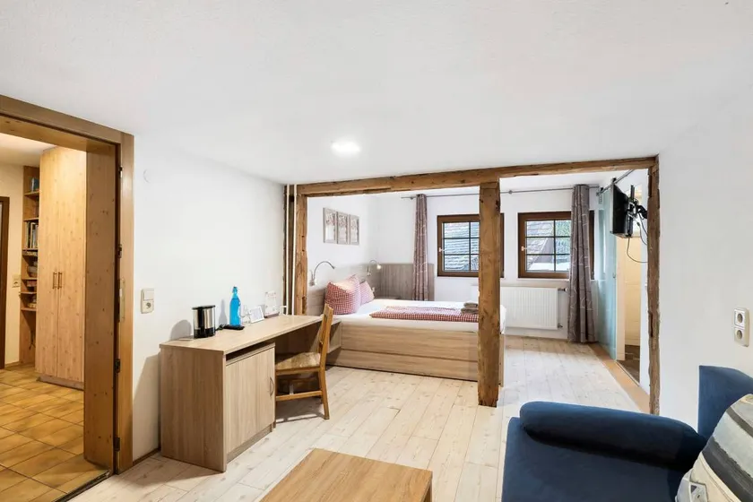 Room “Esche” with Mountain View, Shared Garden and Wi-Fi - Image 1