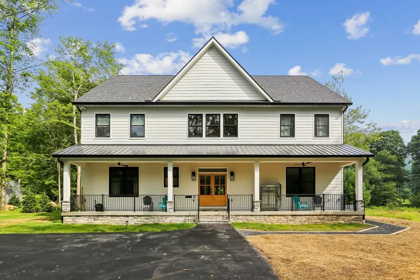 Experience luxury at Summit and Shore, a 5-bedroom retreat in beautiful Swanton, MD. - Image 1