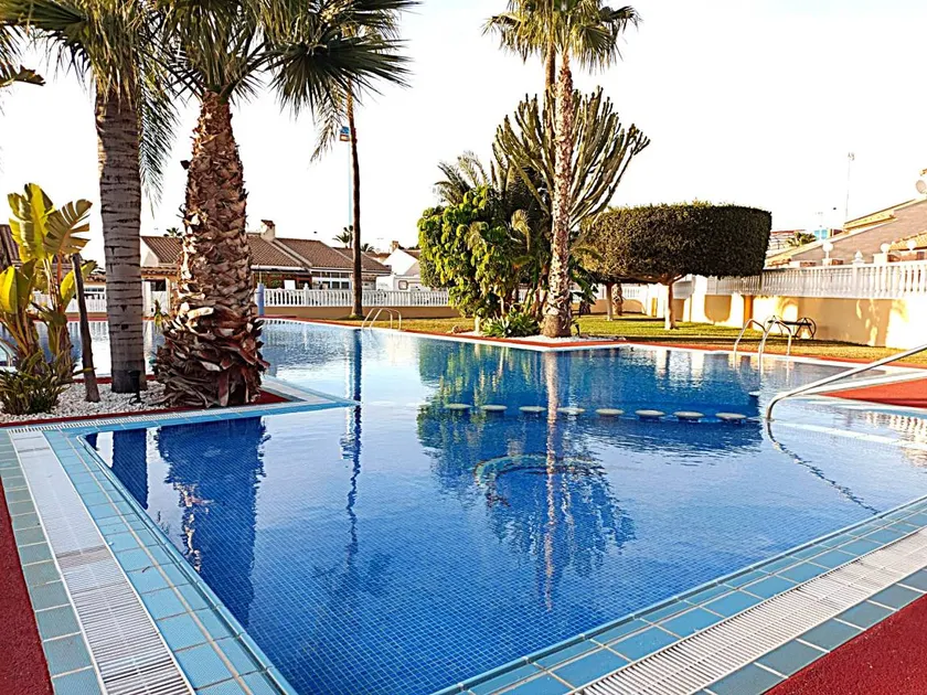 Ferienhaus mit Grill und Pool | Stadtblick - Image 1