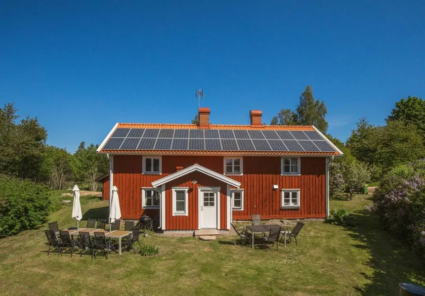 Agradable casa vacacional apta para familias con barbacoa, jardín y sauna - Image 1
