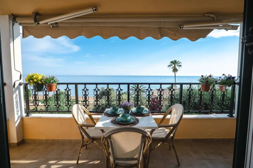 Flat with pool | Mountain view - Image 1
