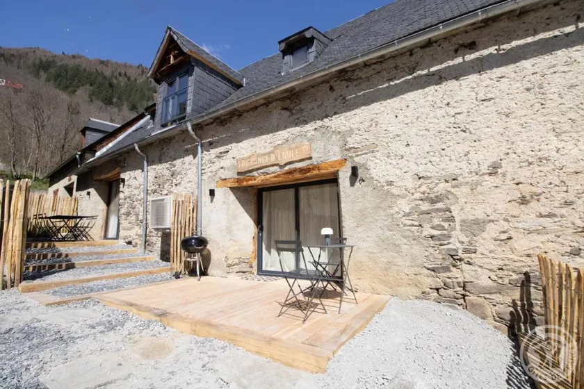 Gite with barbeque, garden & terrace - Image 1