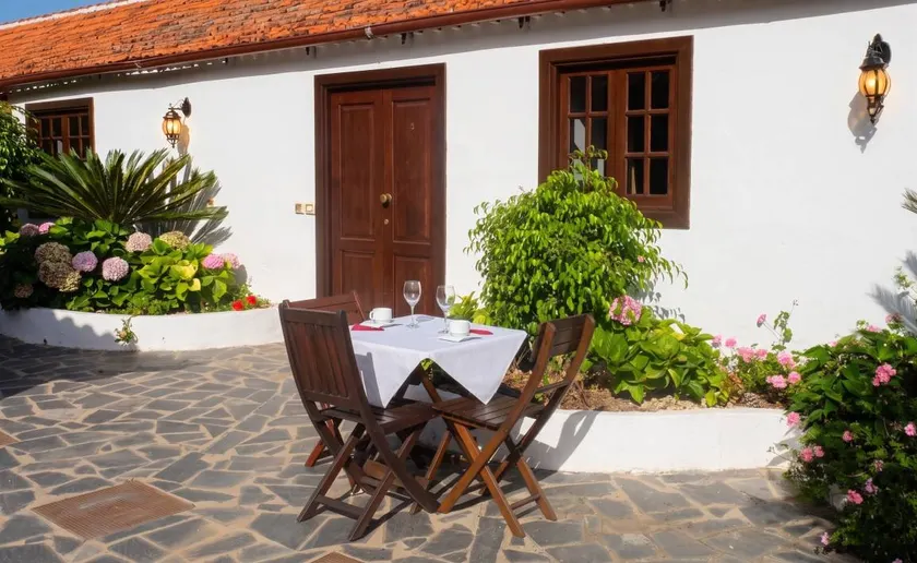 Appartement de vacances avec barbecue et terrasse - Image 1