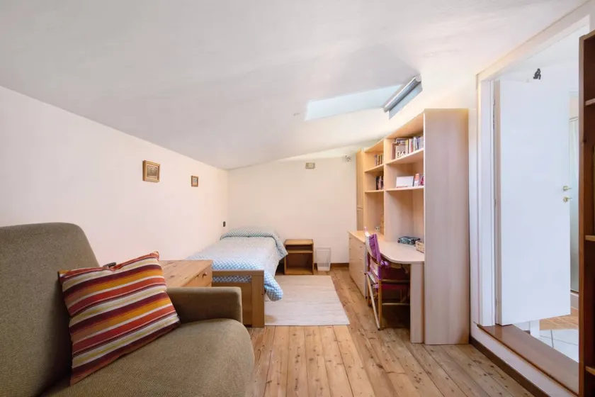 Private room ‘Raffa-Ele’ with Wi-Fi and air conditioning - Image 1