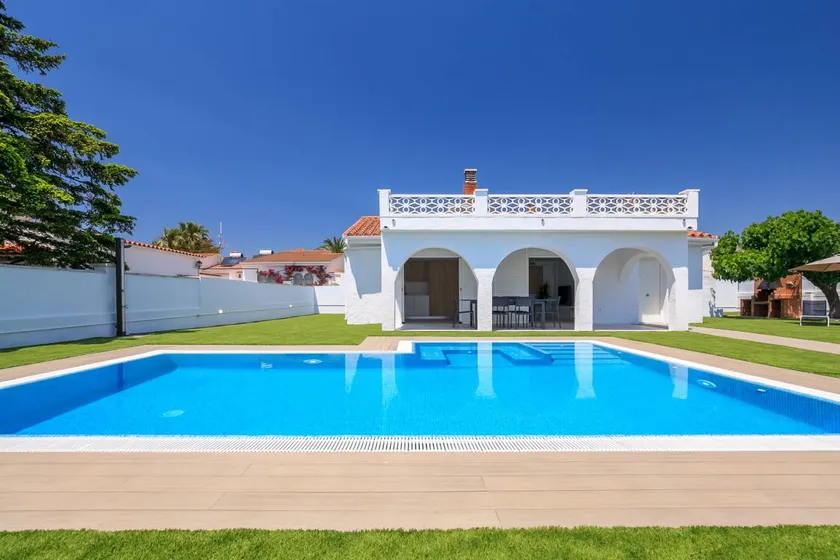 VILLA LOS DADOS: 4 Schlafzimmer, privater Pool, Jacuzzi und Grill - Image 1