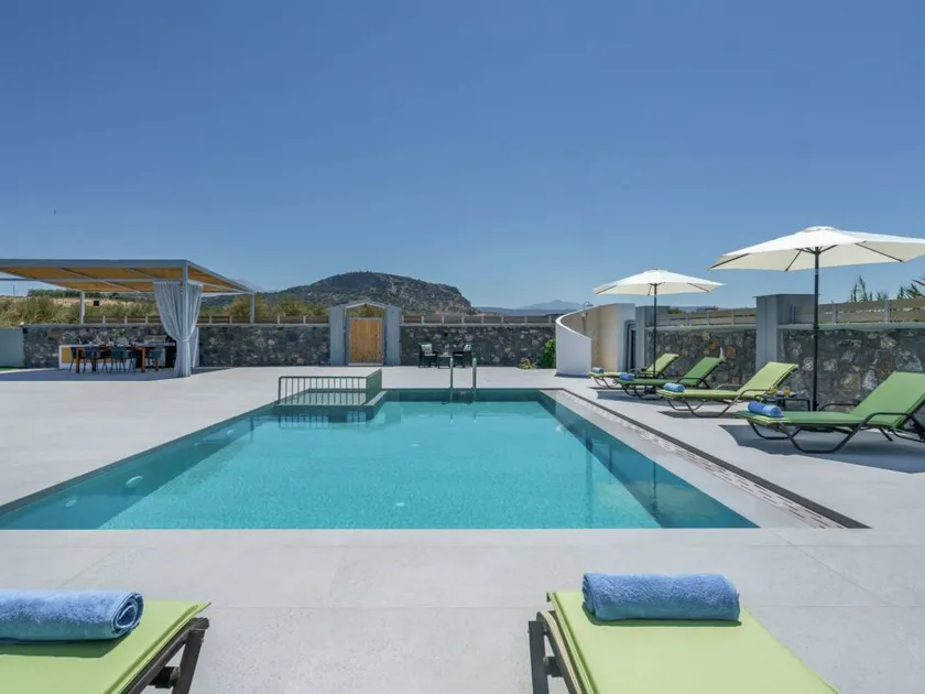 New Villa Luna with Private Pool Ping Pong and BBQ 1km from the beach - Image 1