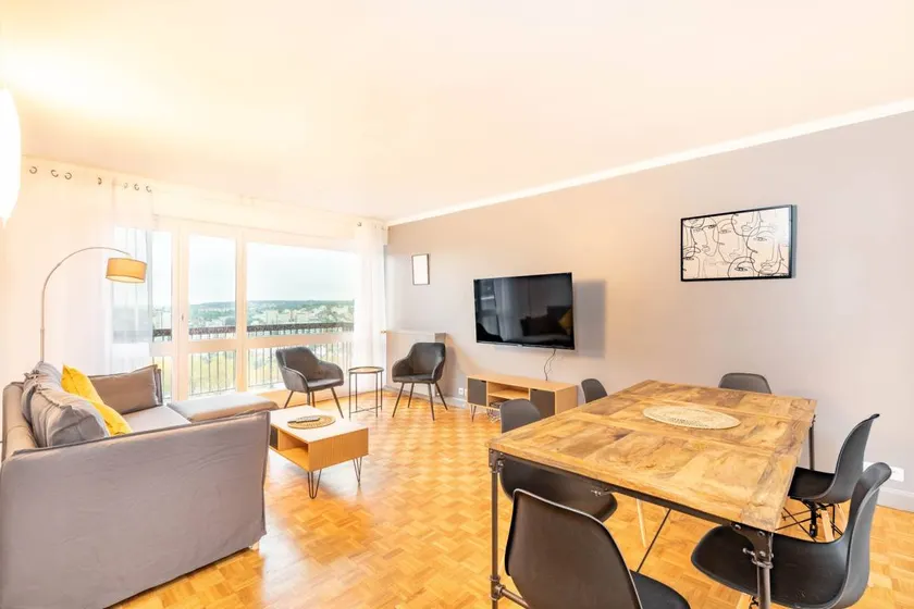 GuestReady - Chic Sanctuary in Fontenay-Aux-Roses - Image 1