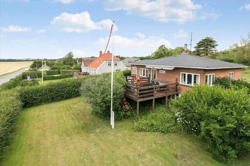 Fully equipped holiday home with terrace | Dogs allowed - Image 1