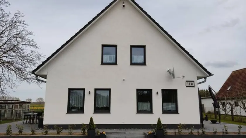 Family-oriented apartment with garden & barbecue - Image 1