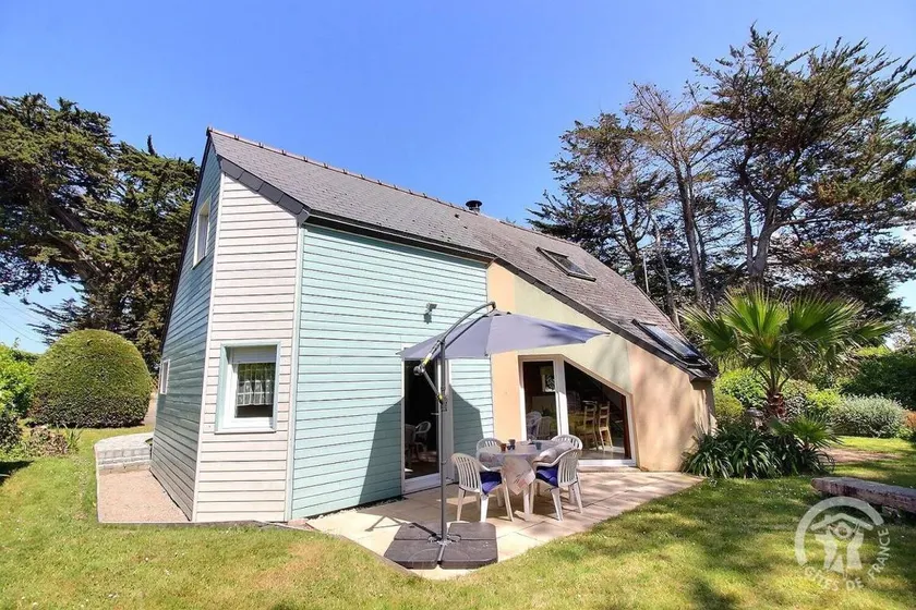 Gite with garden & terrace - Image 1
