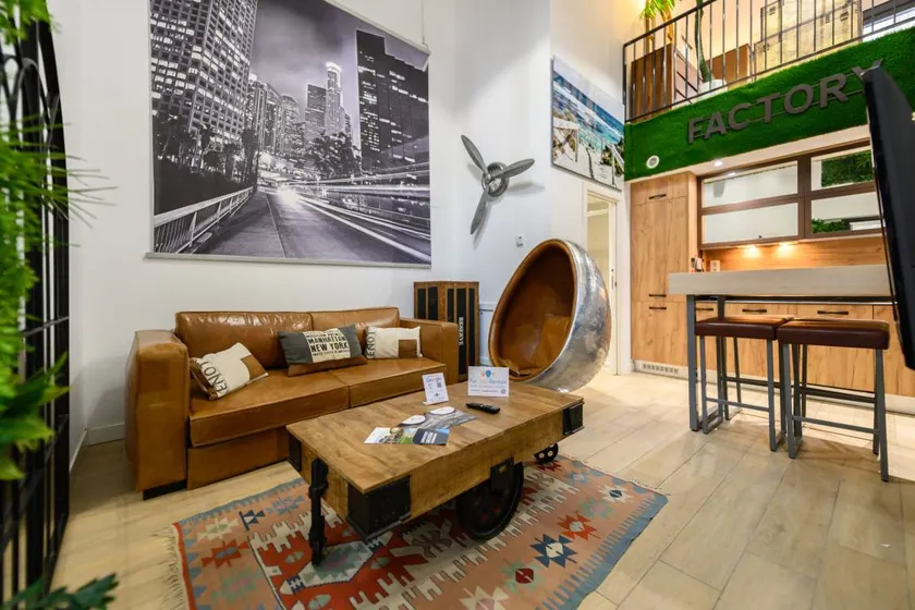 Fully equipped pleasant apartment with terrace - Image 1