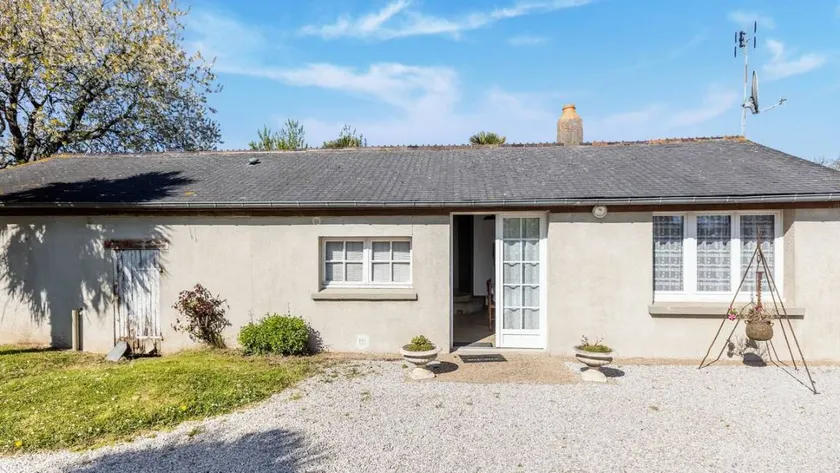 House with garden, barbeque & terrace - Image 1