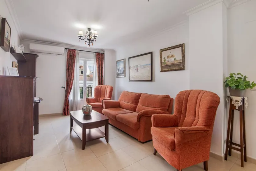 Fully equipped nice flat - Image 1