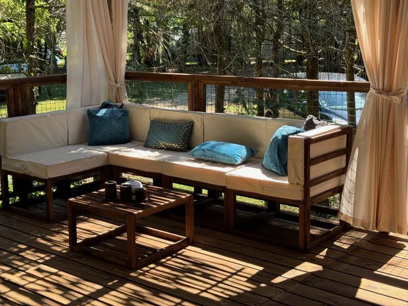 Chalet con terrazza, piscina e idromassaggio | Vista sul giardino - Image 1
