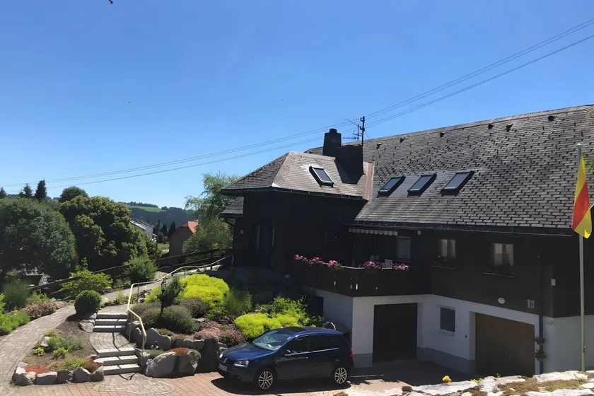 Meraviglioso appartamento totalmente attrezzato con giardino e griglia | Vista sulla montagna - Image 1