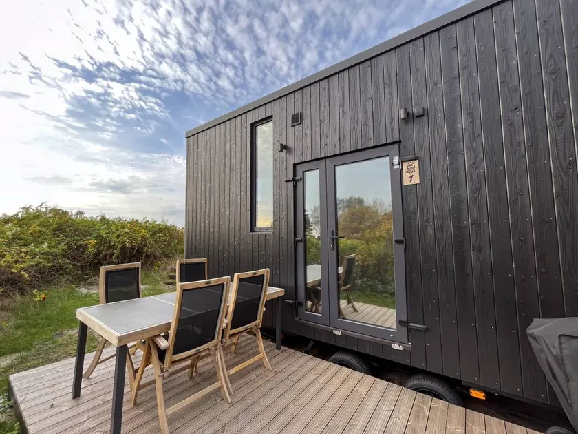 Cabin with jacuzzi - Image 1