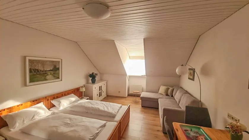 Family-friendly pleasant flat | Garden view | Dogs allowed - Image 1
