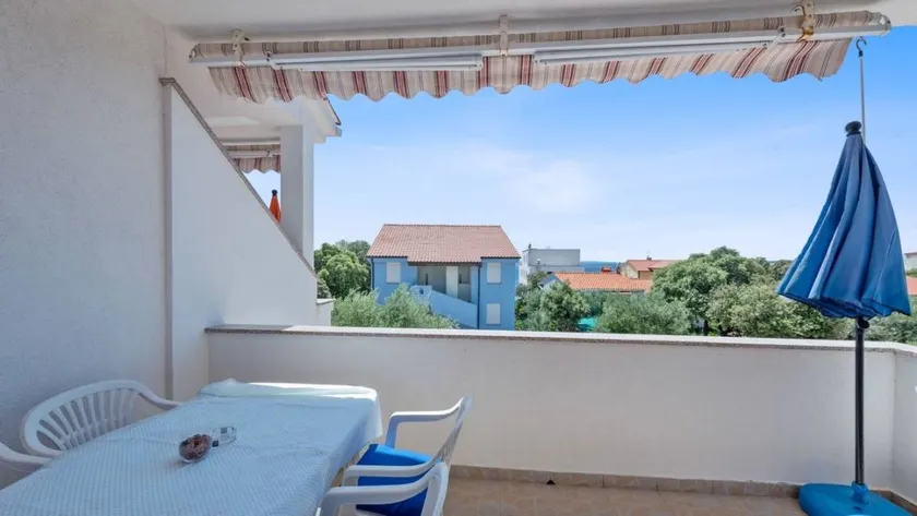 Appartement avec terrasse et barbecue - Image 1