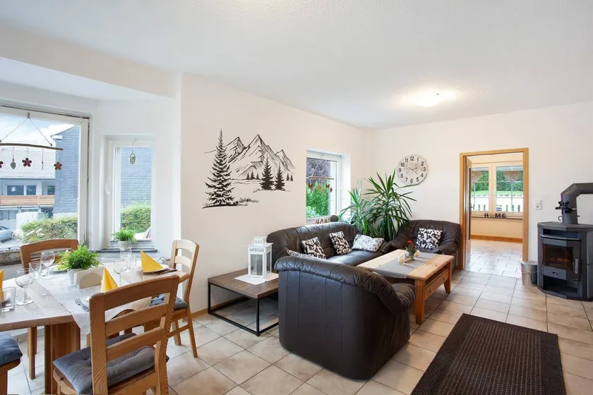 Holiday Apartment 'Kirsten's Hike N Bike' with Mountain View, Private Terrace and Wi-Fi - Image 1