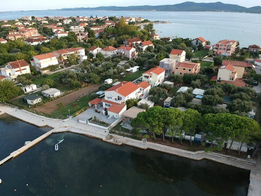 Pleasant holiday apartment with barbecue & terrace | Next to the beach - Image 1