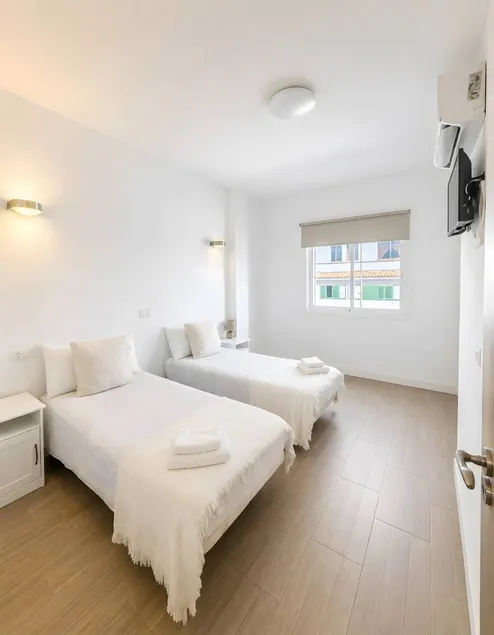 Privatzimmer | Stadtblick - Image 1
