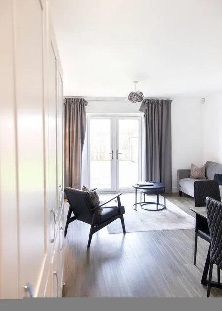 Stylish 2 Bedroom House - Village Location - Image 1