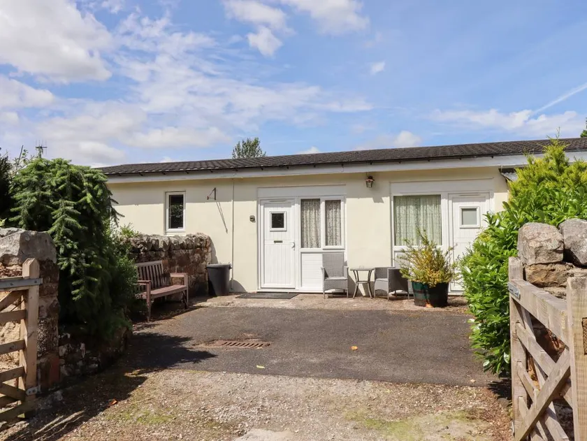Landhaus mit Garten - Image 1