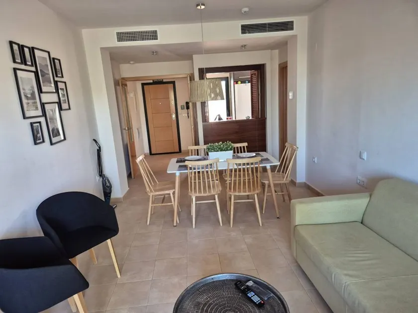Familienorientierte Wohnung mit Terrasse, Grill und privatem Pool | Bergblick - Image 1