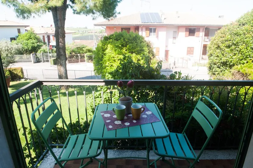 Appartamento con giardino | Vista sul giardino - Image 1