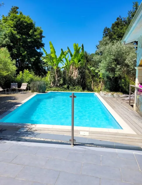 Espectacular villa totalmente equipada con piscina, barbacoa y jardín | Adaptada para teletrabajar | Se admiten mascotas - Image 1