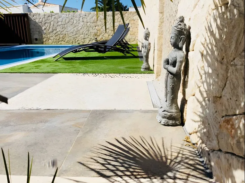 Holiday home with barbeque, terrace & heated pool | Garden view - Image 1