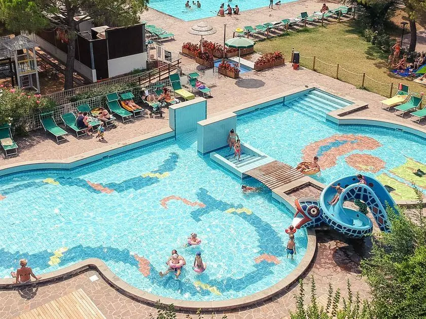 Charmant bungalow avec terrasse et piscine chauffée | Avec animaux acceptés - Image 1