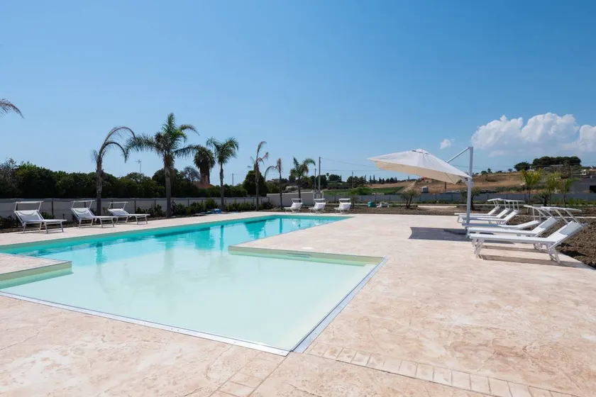 Maison de vacances avec barbecue, internet haut débit et piscine - Image 1