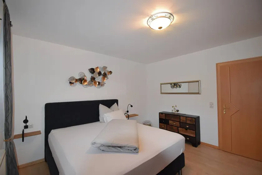 Wonderful flat with garden - Image 1