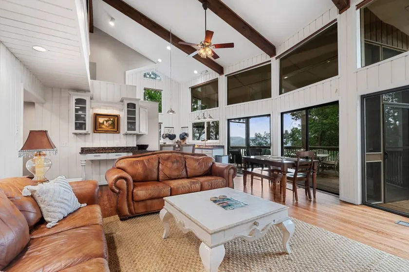 Child-friendly holiday home with BBQ | Lake view | Pets are welcome - Image 1