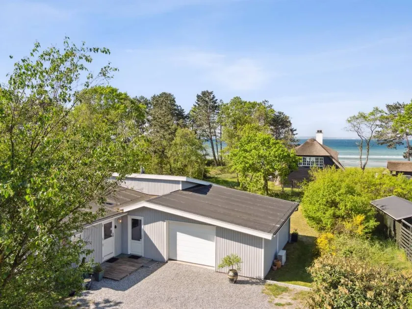 Children-friendly house with terrace & BBQ | Sea view | Pets allowed - Image 1