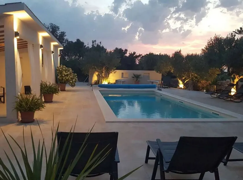 Voll ausgestattete gemütliche Villa mit Terrasse, Garten und Grill | Bergblick | Haustiere sind willkommen - Image 1
