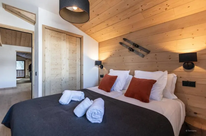 Wifi, 10m from ski slopes, swimming pool, sauna, hammam, balcony, parking, ski locker, 76-101m² - Image 1
