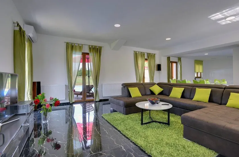 Fully equipped wonderful house with barbecue, terrace & pool - Image 1