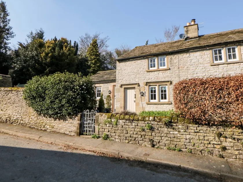 Children-friendly cottage with garden | Pets are welcome - Image 1