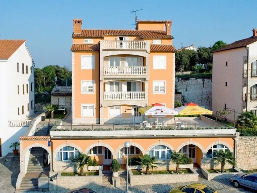 Lovely apartment with garden & terrace - Image 1